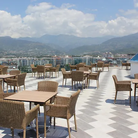 Готель Diamond Hill 5*