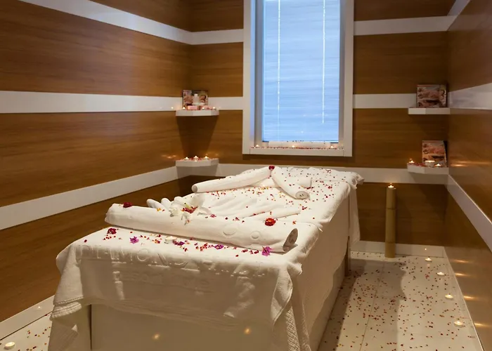 钻石山度假酒店 阿拉尼亚